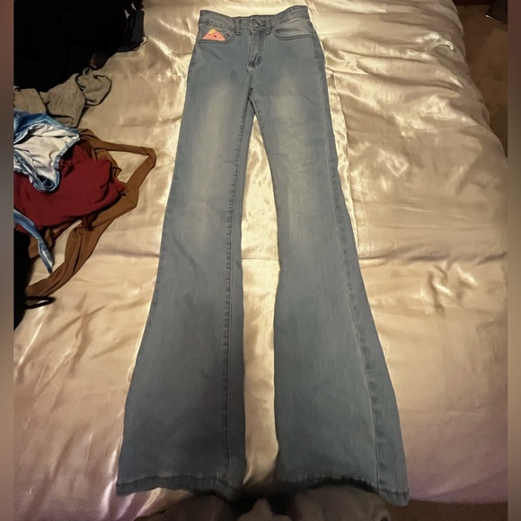 SHEIN Denim - Light blue flare jeans with pink butterfly🦋
